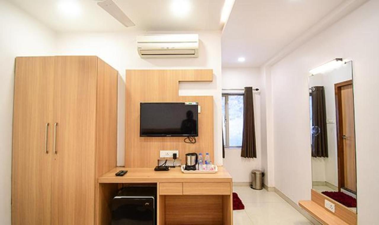Fabhotel Stay Inn International - Nr Sealdah Station Calcutta Exteriör bild