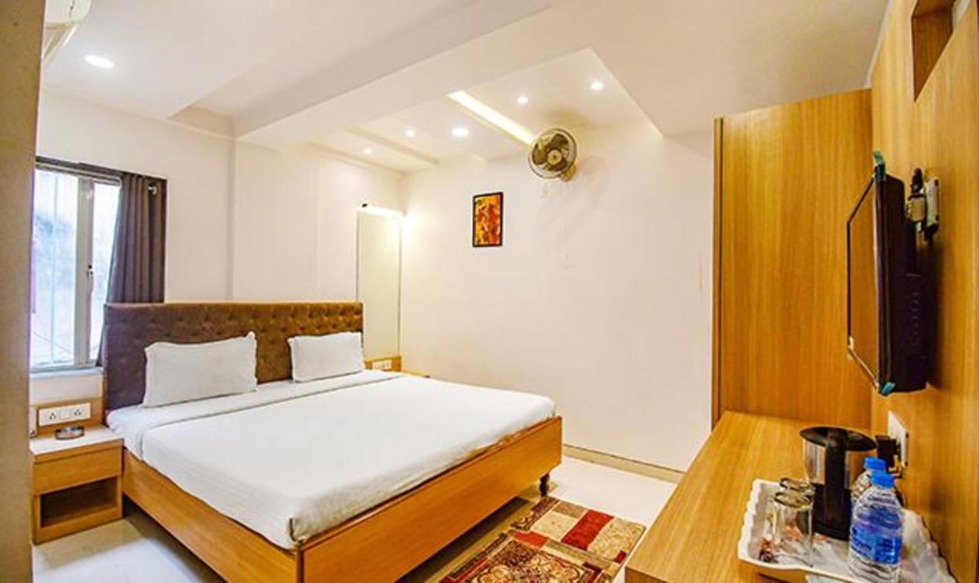 Fabhotel Stay Inn International - Nr Sealdah Station Calcutta Exteriör bild